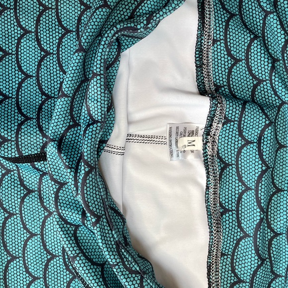 Mermaid Scallop Running Yoga Leggings NWOT - Picture 8 of 8